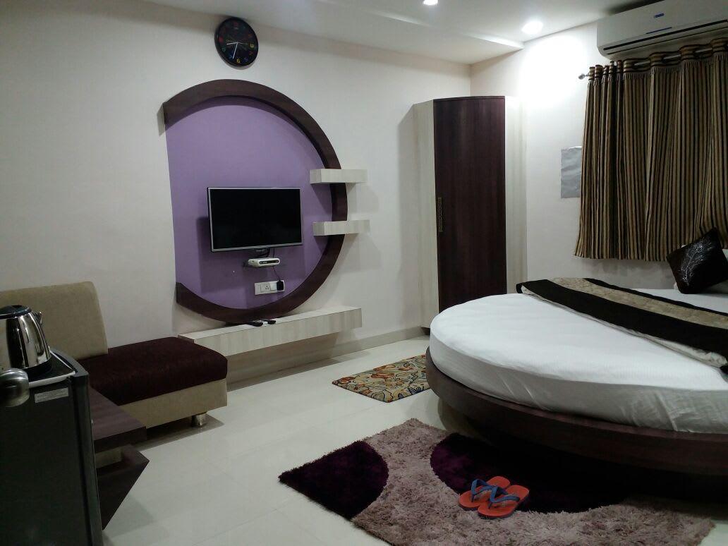 Hotel Surbhi Palace Gadarwara Narsinghpur Room photo