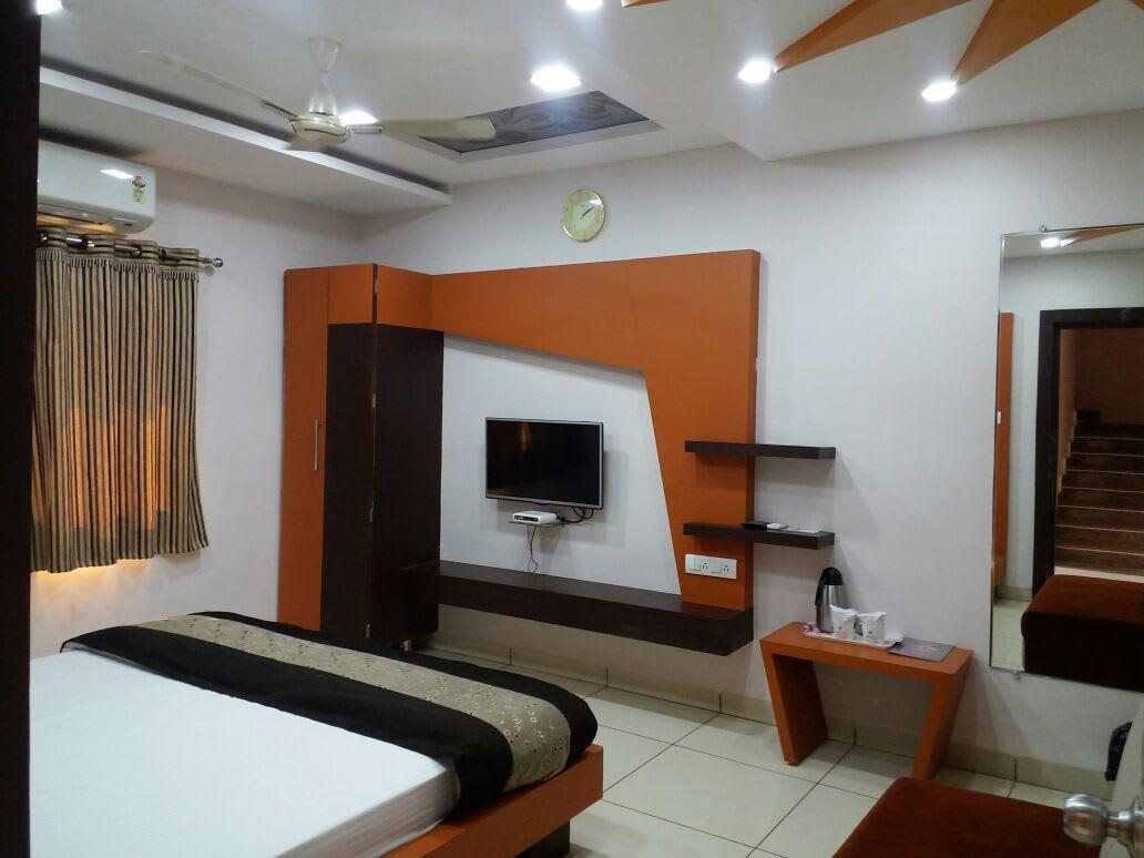 Hotel Surbhi Palace Gadarwara Narsinghpur Room photo